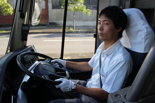 正社員 貸切観光バスドライバー募集 大型二種免許取得助成制度もあり 香川県の求人 転職サイト ジョブアクト Job Act